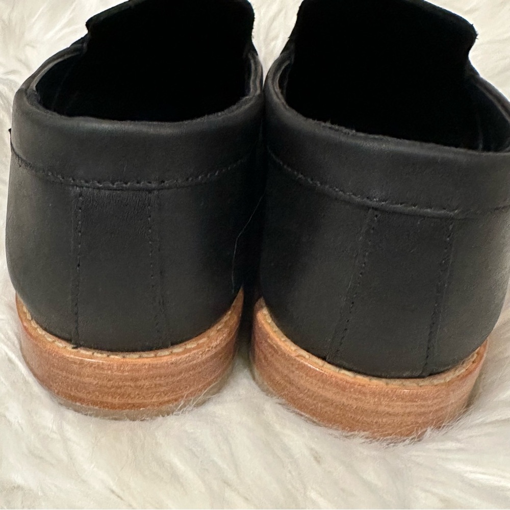 Patina Portland Leather Goods Black Slip on Flats - Picture 5 of 12